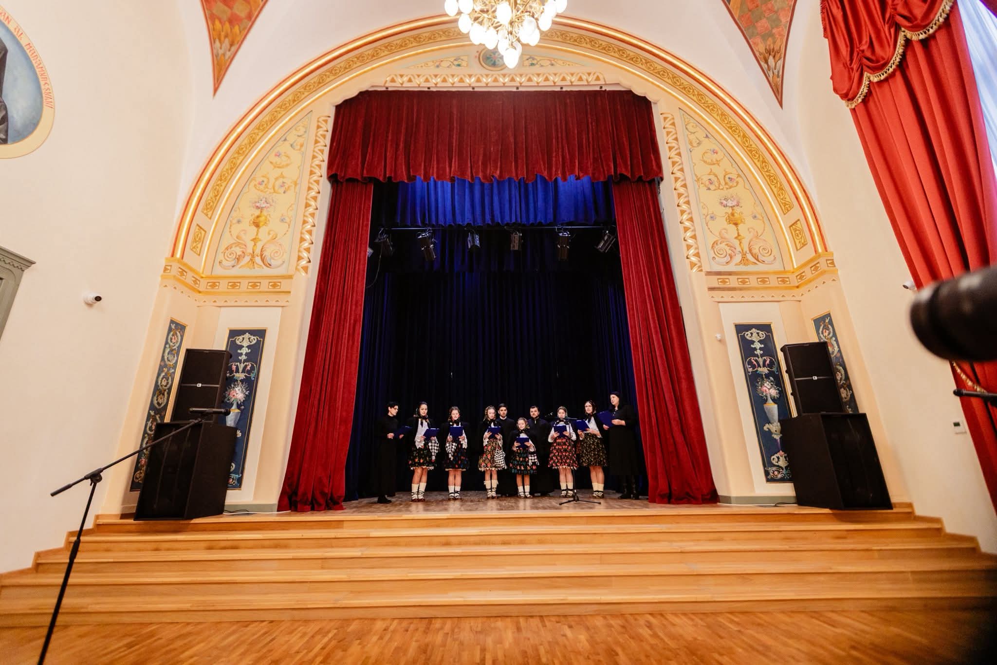 FB_IMG_1765223215048 (1).jpg